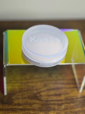 Kosas Cloud Set Baked Setting & Smoothing Powder Breezy